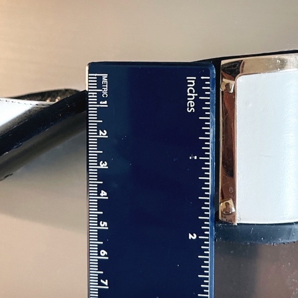 Gucci - Picture 4 of 5